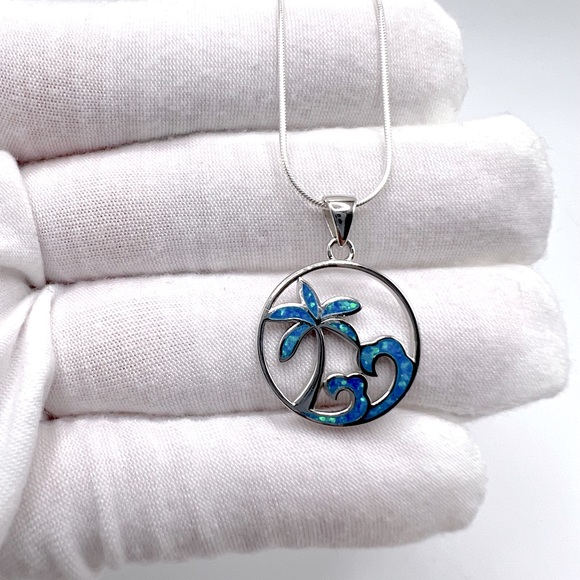 .925 Sterling Silver Waves and Palm Tree Necklace - Picture 11 of 16